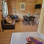 Ranczo Wodnica - Letniskowe, Na Wylacznosc Ustka