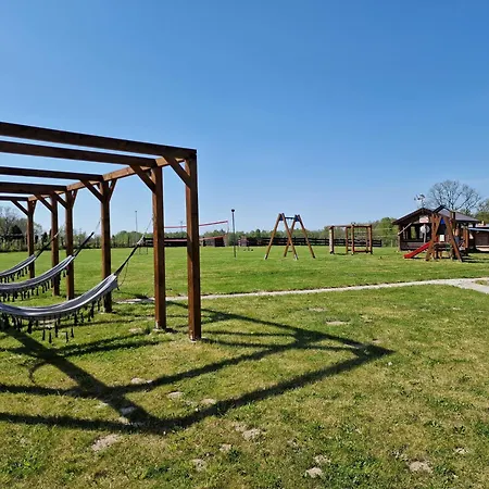 Ranczo Wodnica - Letniskowe, Na Wylacznosc * Ustka