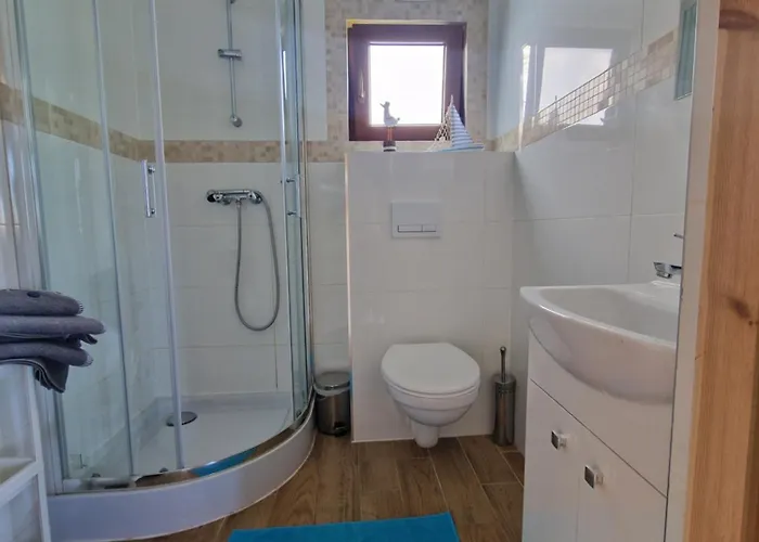 Ranczo Wodnica - Letniskowe, Na Wylacznosc Ustka